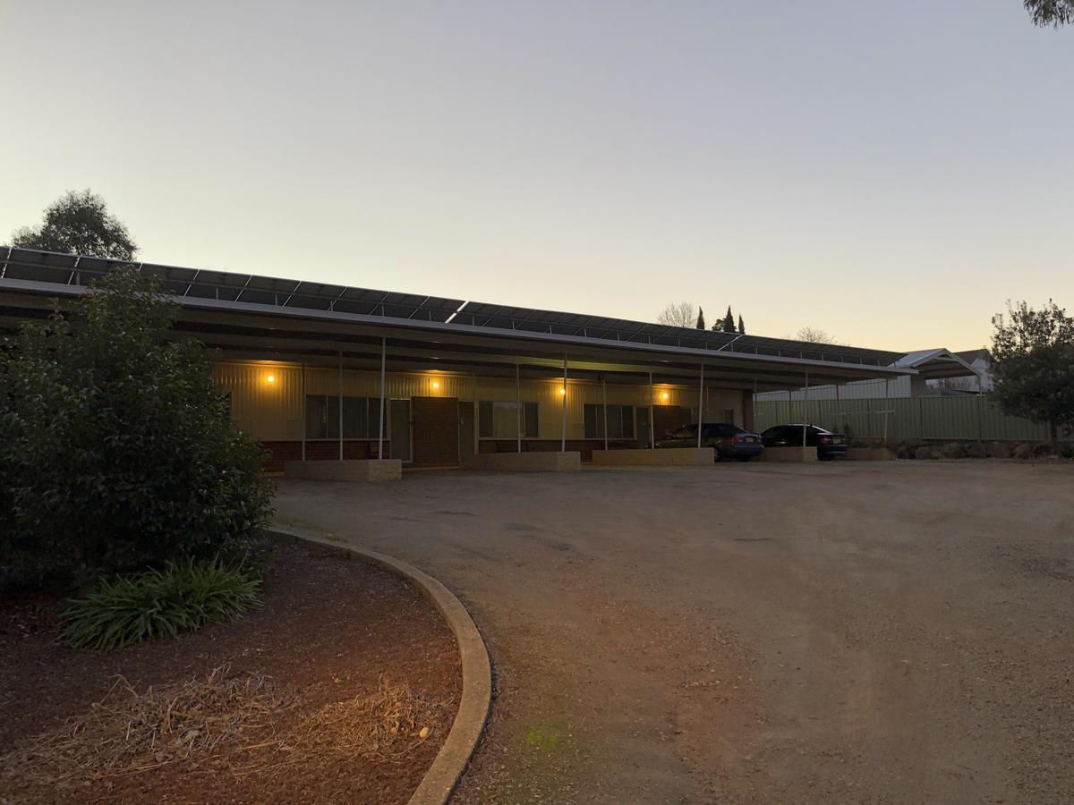 Green Door Motel Lavington Exterior foto